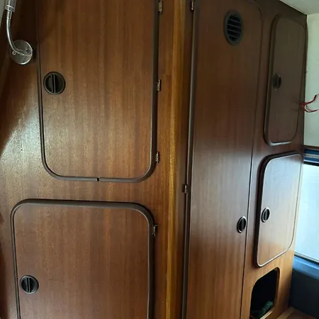 Luxuszelt Rent A Blue Classics's Campervan Mb 100 For A Trip In Algarve