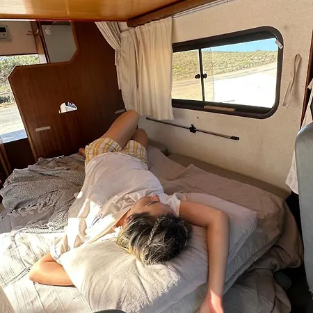 Luxuszelt Rent A Blue Classics's Campervan Mb 100 For A Trip In Algarve Portimão